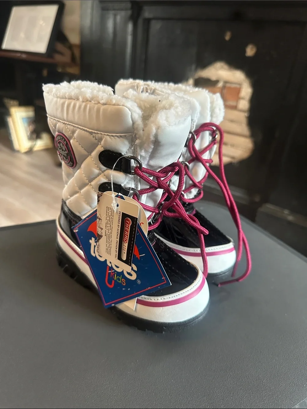 totes Kids White and Pink Snow Boots